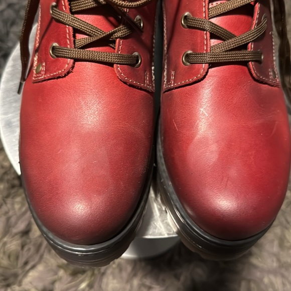 NWT TAOS WOMENS GUSTO RED LEATHER COMBAT BOOTS - Picture 3 of 12